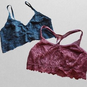 (2) VS PINK Bralettes 🩷 💙